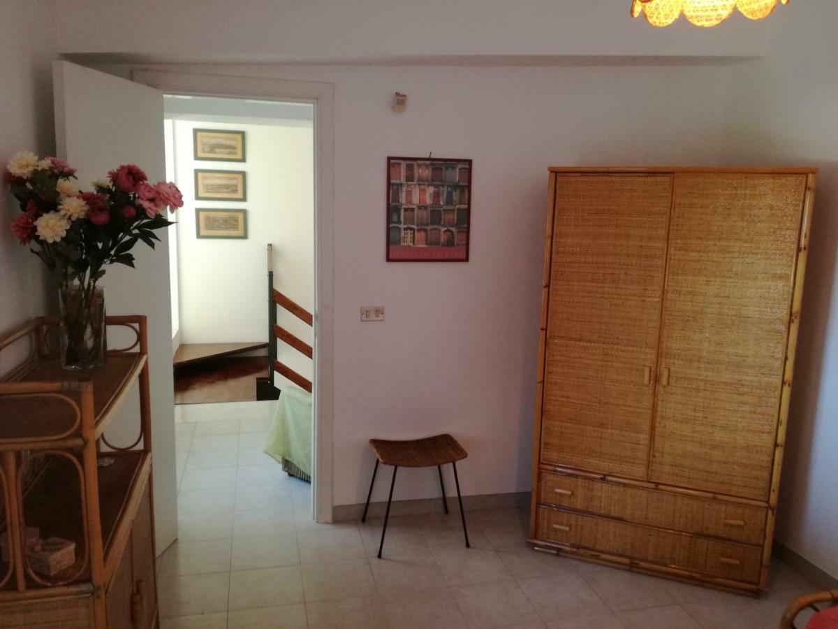 Villa Mariolina Guest House Бари Экстерьер фото