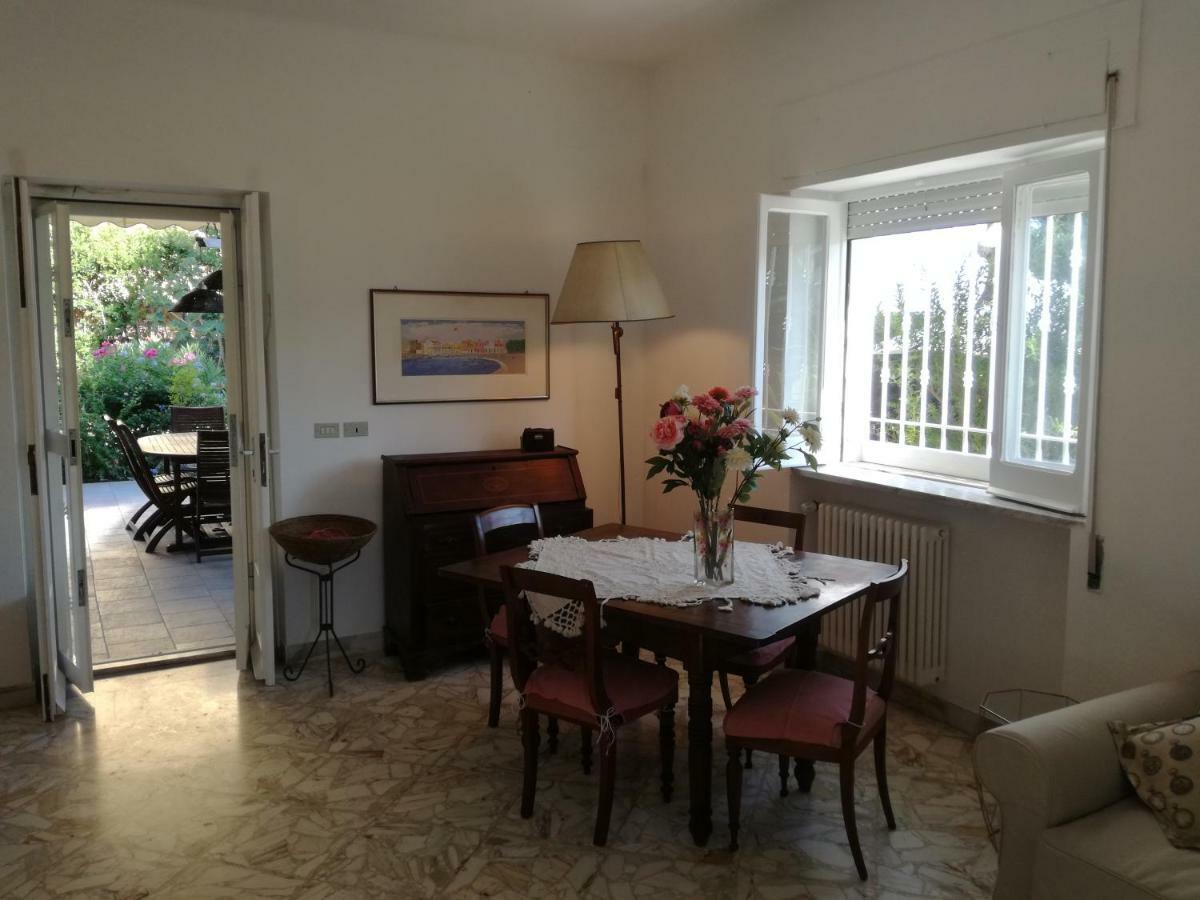 Villa Mariolina Guest House Бари Экстерьер фото